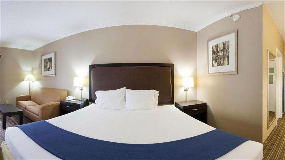 Holiday Inn Express Saint Simons Island By Ihg St. Simons Island Bagian luar foto
