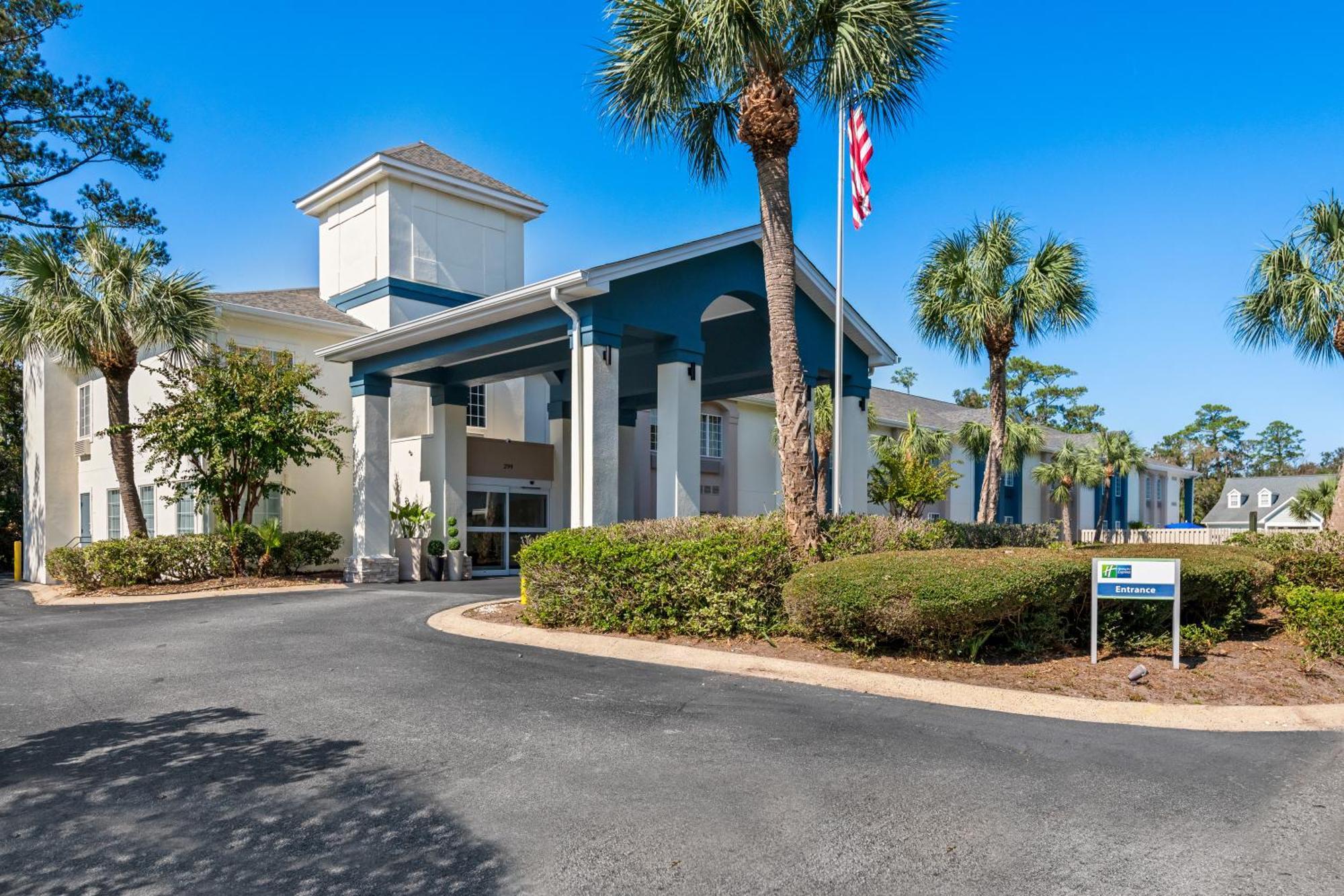 Holiday Inn Express Saint Simons Island By Ihg St. Simons Island Bagian luar foto