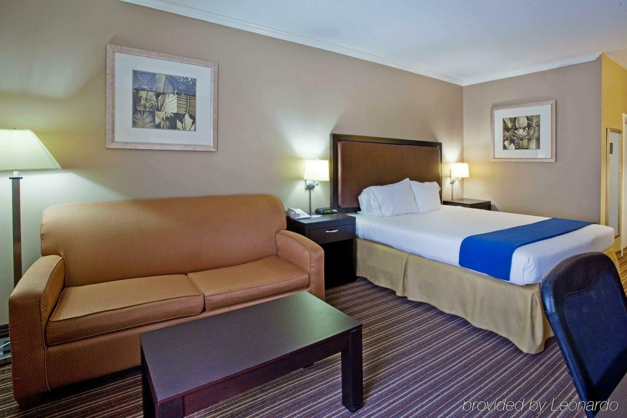 Holiday Inn Express Saint Simons Island By Ihg St. Simons Island Bagian luar foto